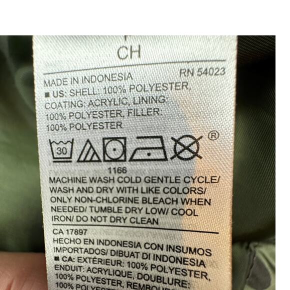 Old Navy Camo Outdoor Classic Cozy Quilted Puffer Jacket Women's Size Small - Picture 5 of 5